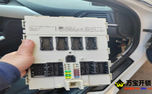 萊蕪寶馬520配汽車鑰匙，寶馬開(kāi)鎖汽車鑰匙全丟配鑰匙